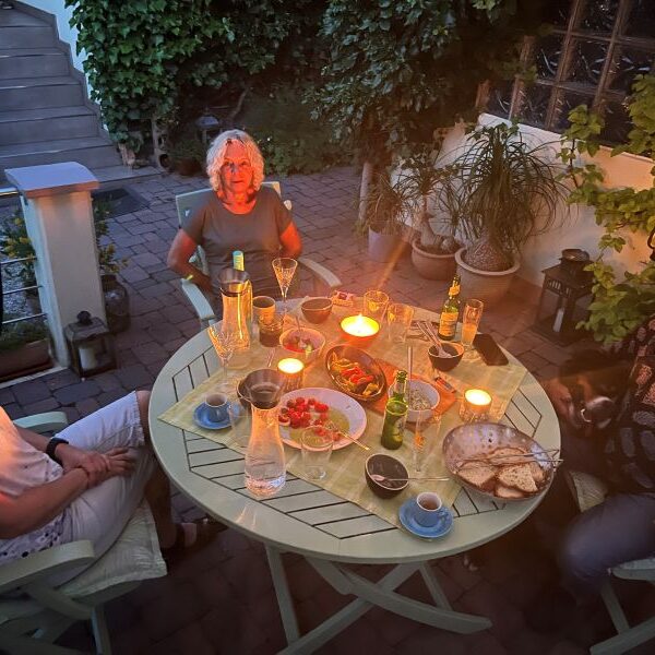 Gartenparty mit Berner (ich bin rechts bei meinem Freund Rolf)
